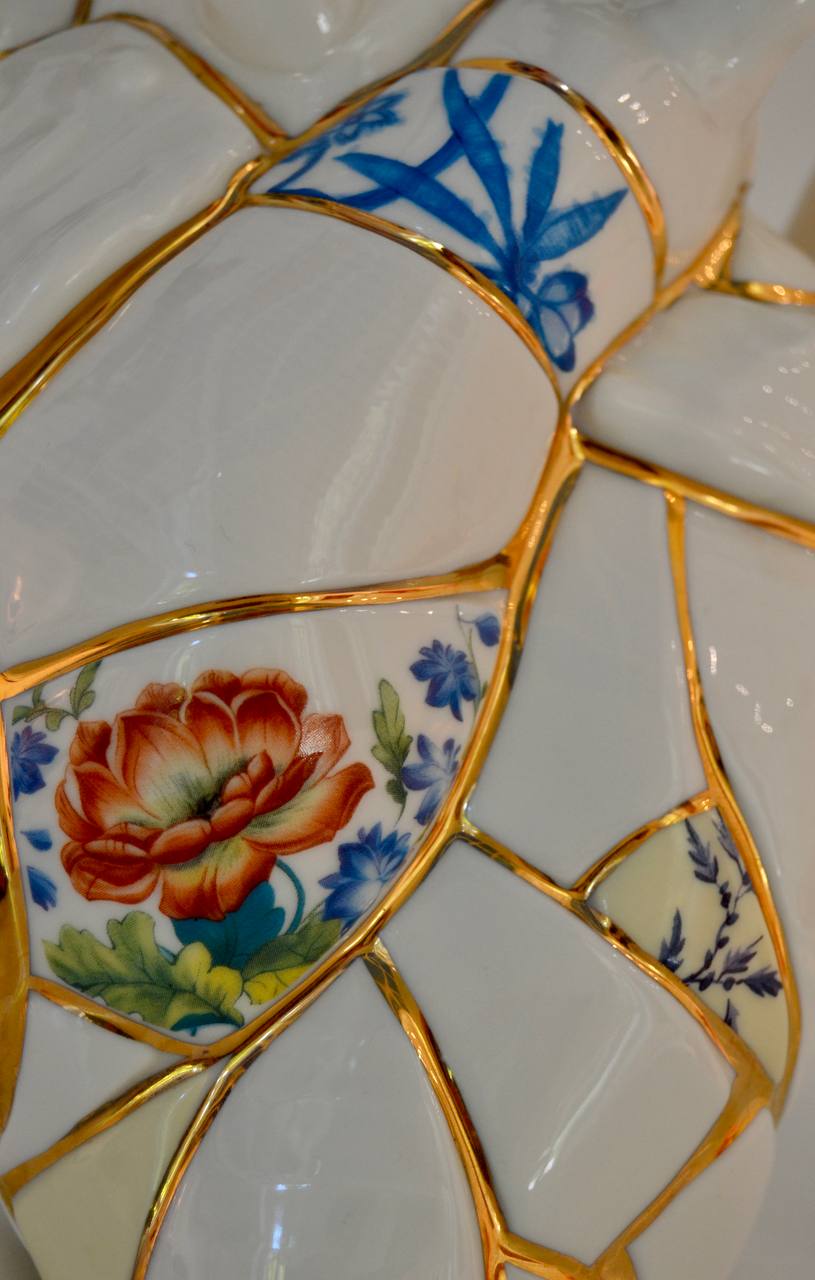 LOVE IN BLOOM KINTSUGI - PORCELAIN HEART VASE - 09929